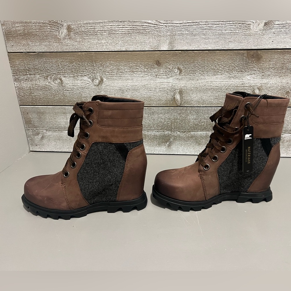 Sorel Joan of Arctic Lexie wedge boots NWT Tobacco
